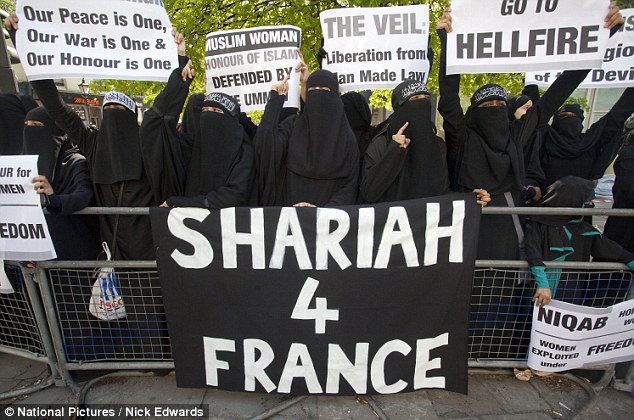 Sharia4FranceBurqas.jpg